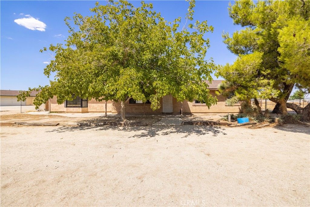 Photo of 38617 95th Street E, Palmdale, CA 93591 (MLS # SR26066706)