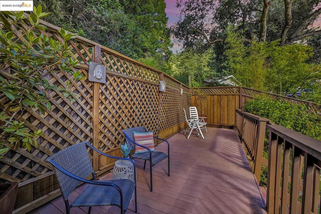 MONTCLAIR HILLS - Residential