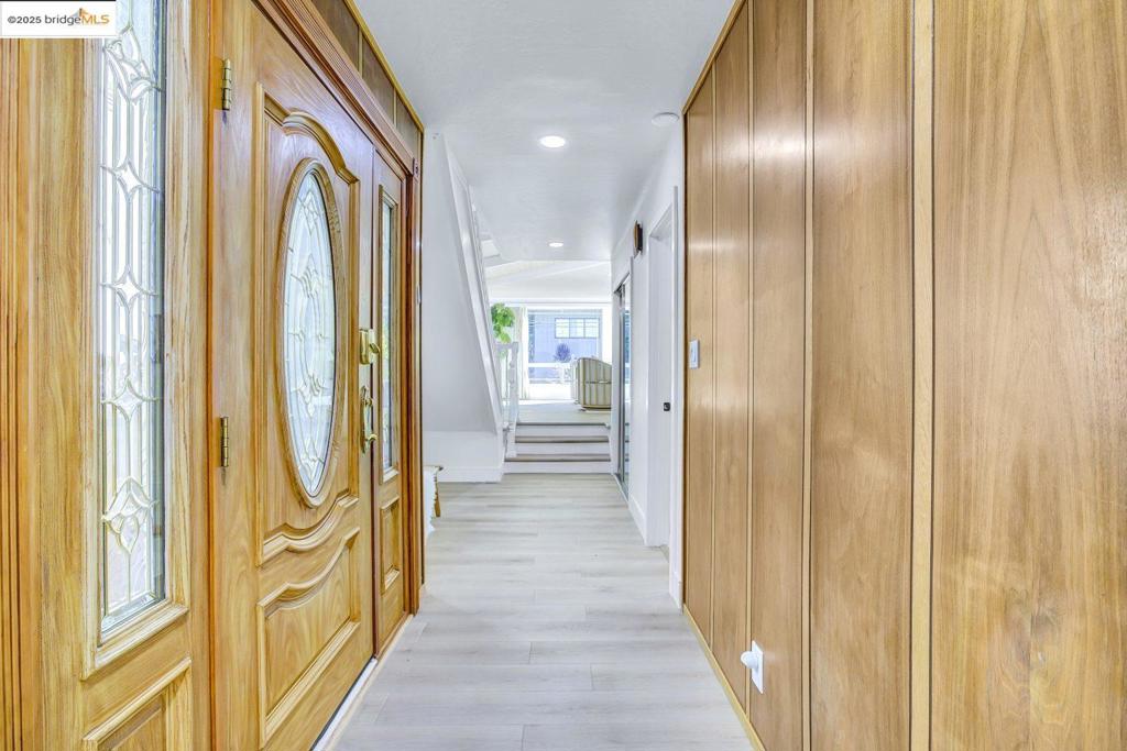 MONTCLAIR HILLS - Residential