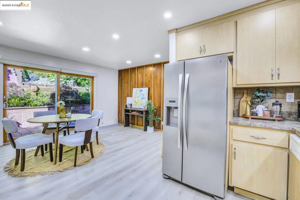 MONTCLAIR HILLS - Residential