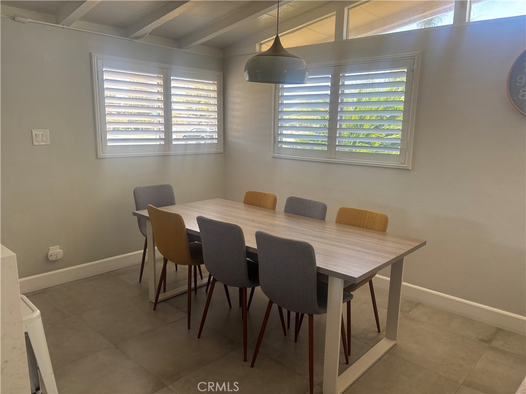 9582 Rosebay