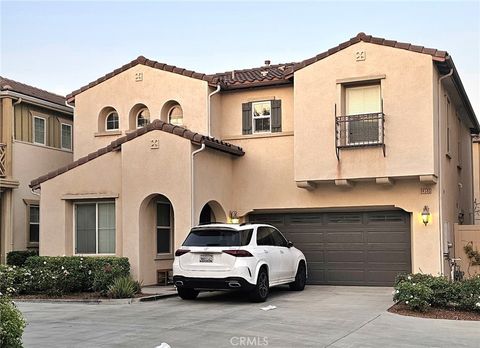 Photo of 14585 Baylor Ave, Chino, CA 91710 (MLS # CV26048551)