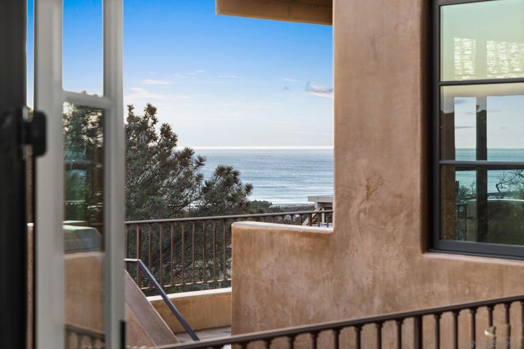 Del Mar - Residential