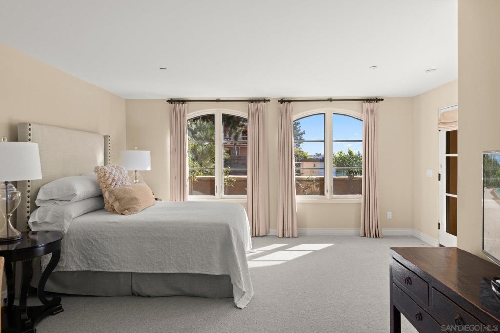 Del Mar - Residential