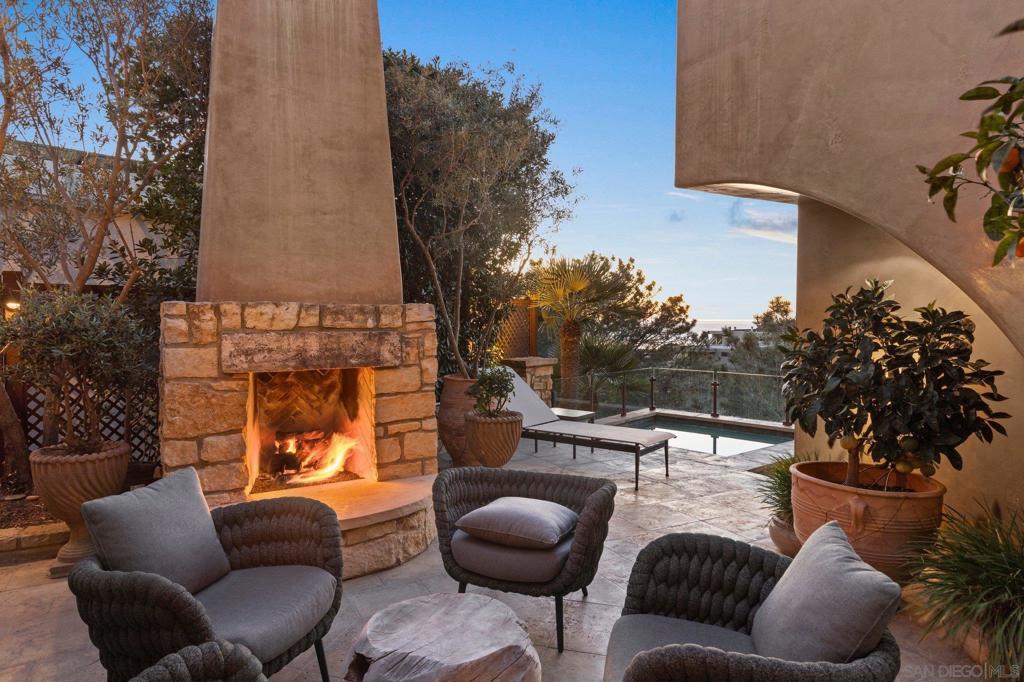 Del Mar - Residential