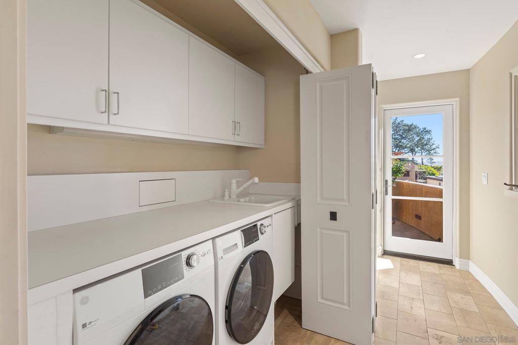 Del Mar - Residential