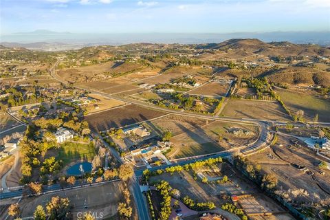 39550 Calle De Companero Murrieta CA 92562