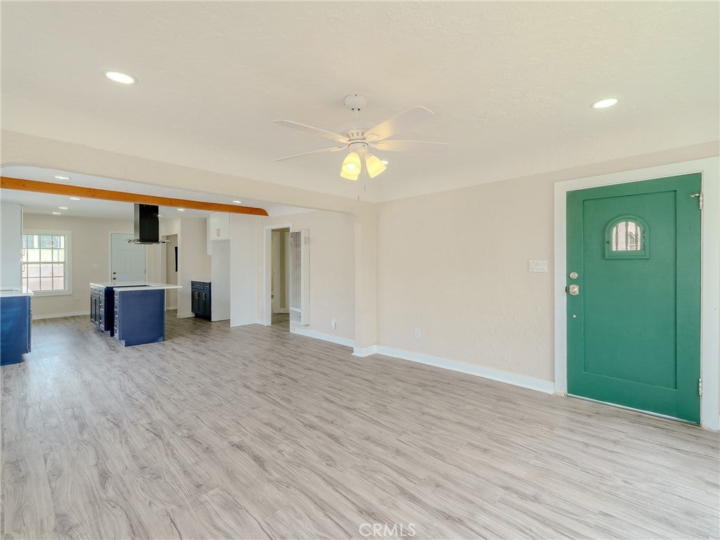 4638 Pine