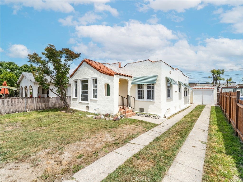 4638 Pine