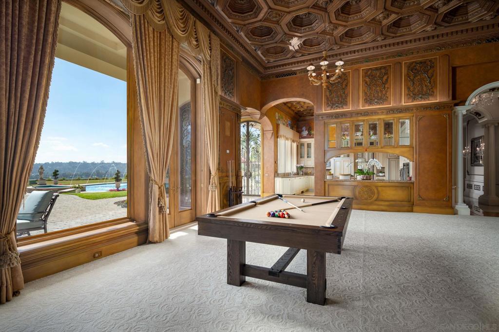 Rancho Santa Fe - Residential