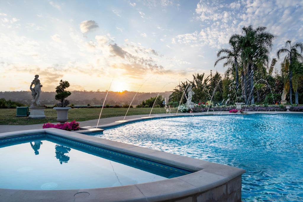 Rancho Santa Fe - Residential