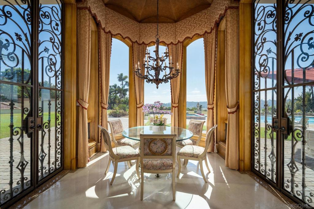 Rancho Santa Fe - Residential