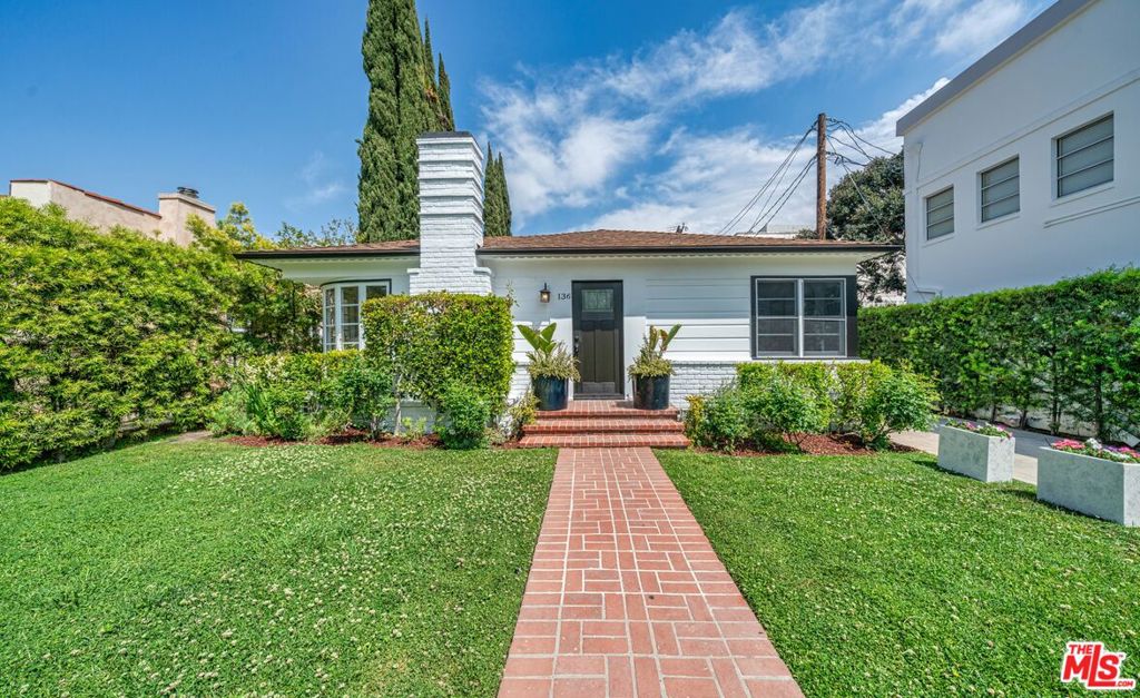 136 N Hamel Drive