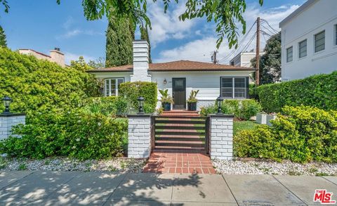 136 N Hamel Drive Beverly Hills CA 90211