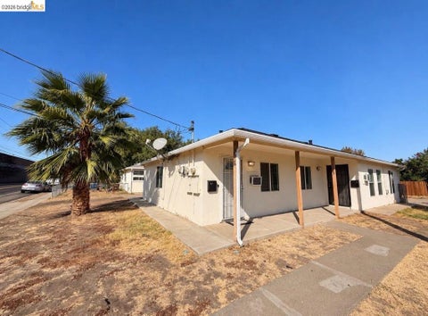Photo of 31 Sunset Dr, Antioch, CA 94509 (MLS # 41151105)