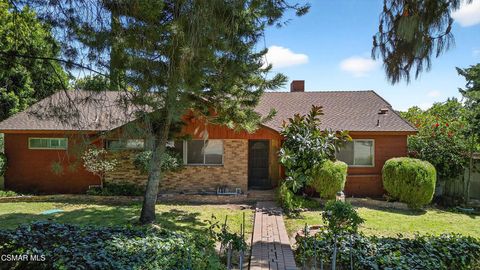 Photo of 11140 White Oak Avenue, Granada Hills, CA 91344 (MLS # 226001624)