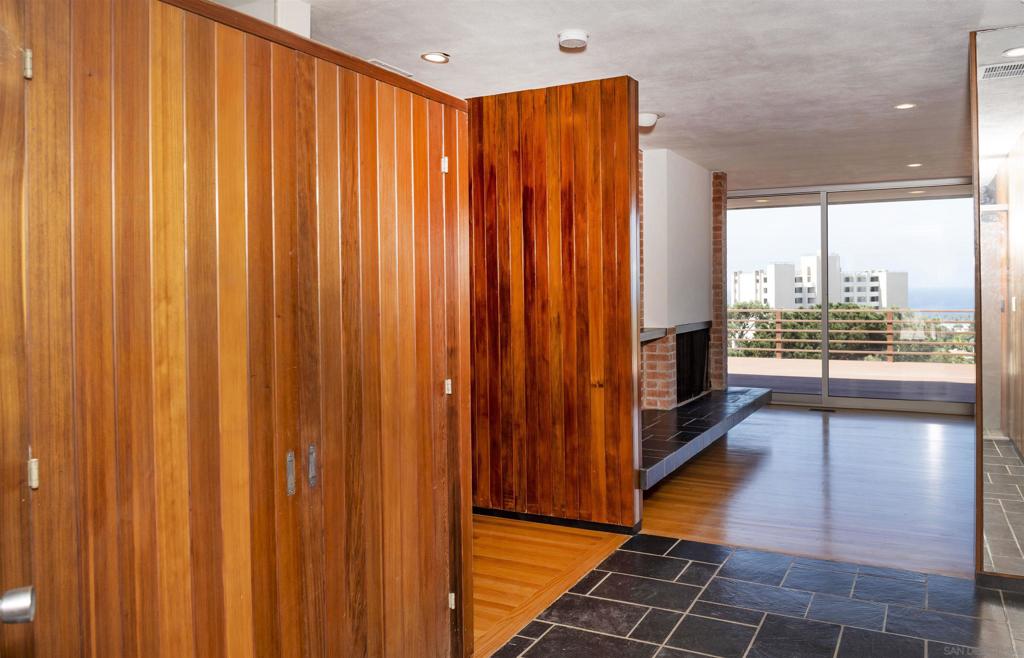 La Jolla - Residential Lease