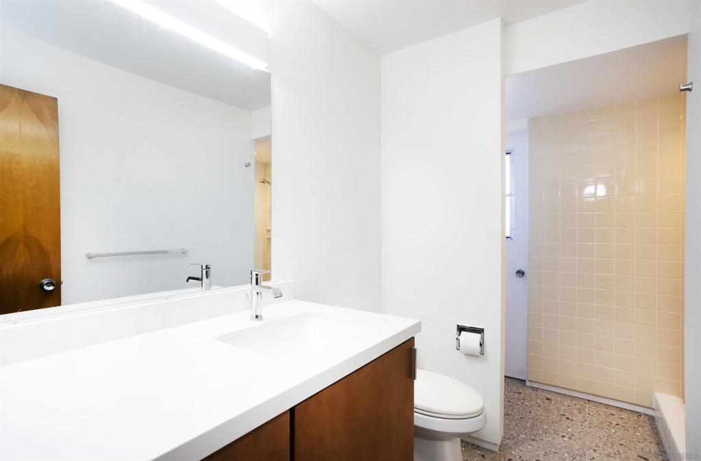 La Jolla - Residential Lease