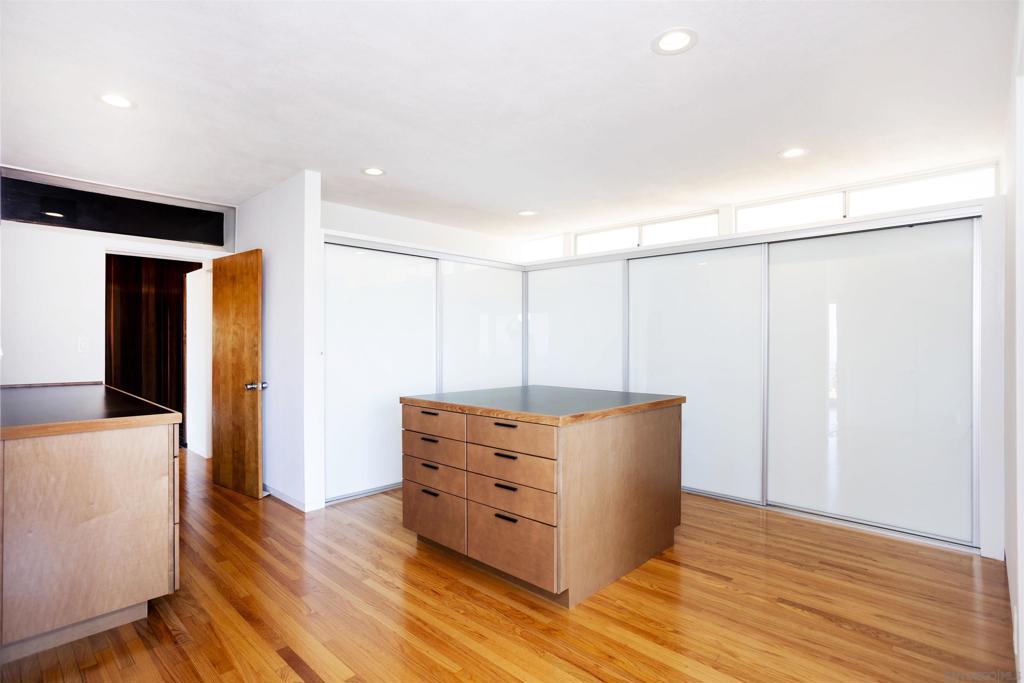 La Jolla - Residential Lease