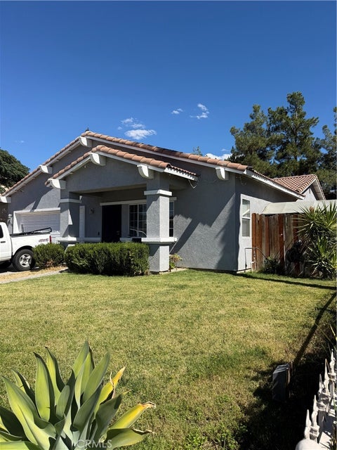 Photo of 1300 Manassas DR, Hemet, CA 92545 (MLS # IG26216104)