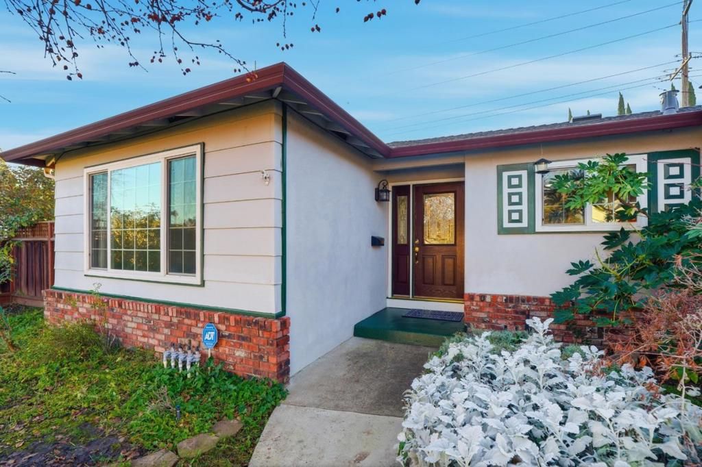 Photo of 1272 Chelsea Way, Concord, CA 94521 (MLS # ML82032018)