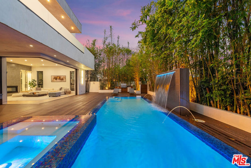 Properties 1 14827 Huston Street