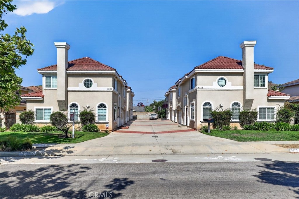 6123 Rosemead BLVD