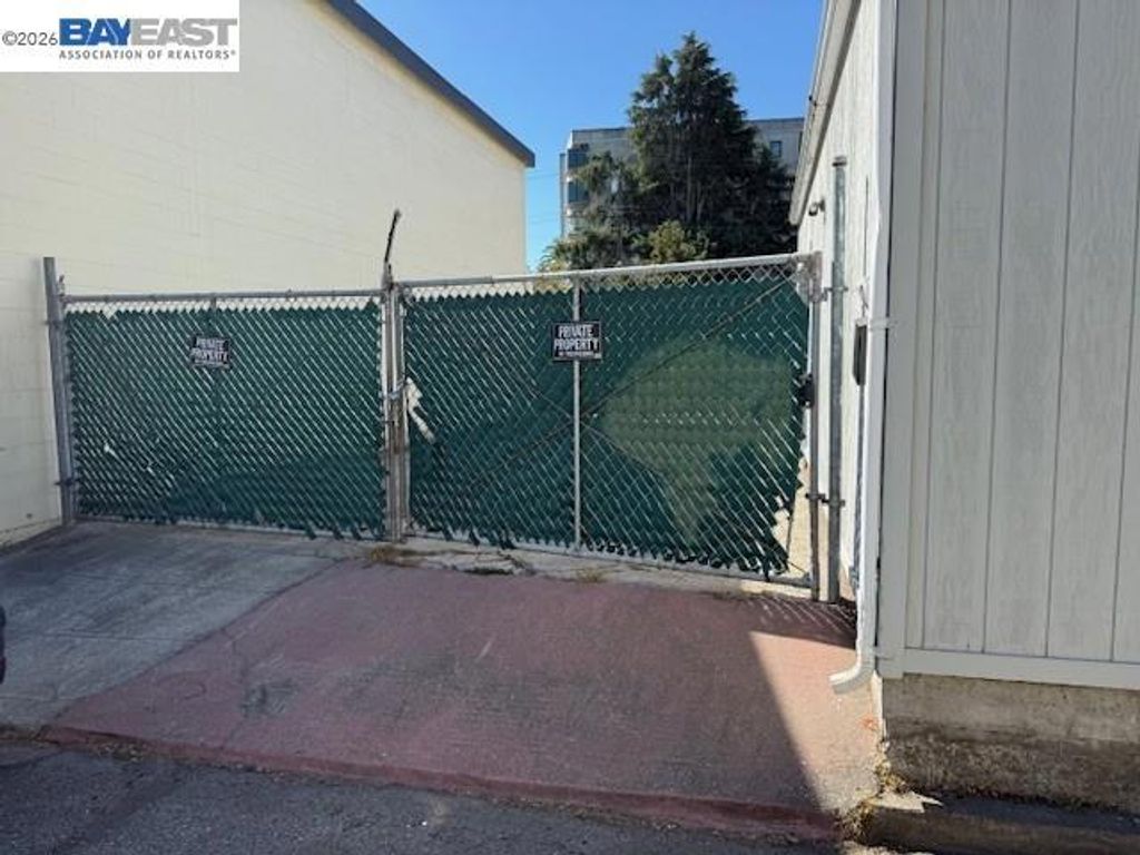 Photo of 3429 Eden Ln Ln, Oakland, CA 94601 (MLS # 41128291)