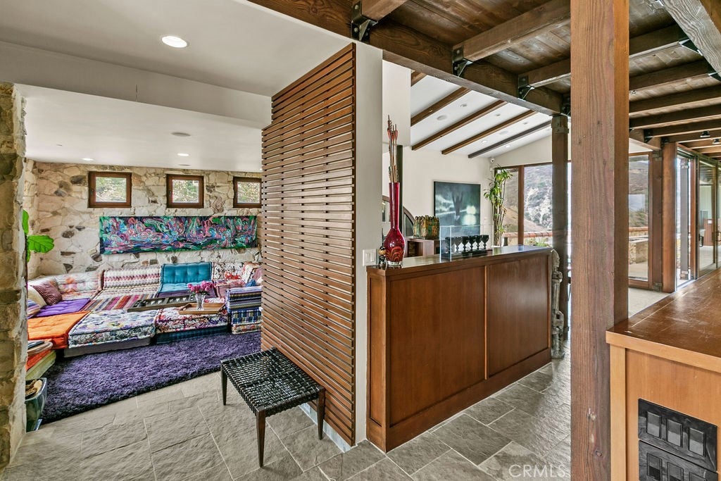345 EMERALD BAY