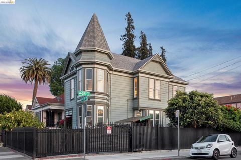 Photo of 2503 E 16Th St, Oakland, CA 94601 (MLS # 41132335)