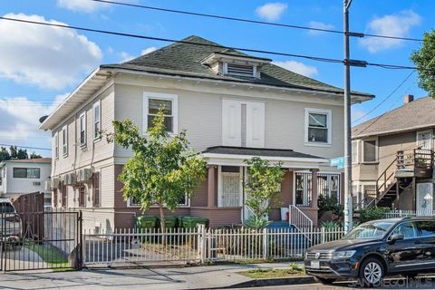 Photo of 1276 W 22nd St St, Los Angeles, CA 90007 (MLS # 250042574SD) Photo of 1276 W 22nd St St, Los Angeles, CA 90007 (MLS # 250042574SD)