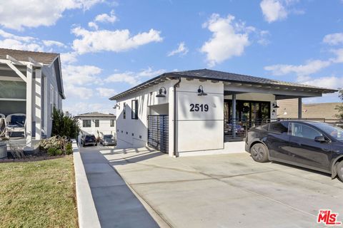 Tiny photo for 2519 Curtis Avenue #C, Redondo Beach, CA 90278 (MLS # 25604169)