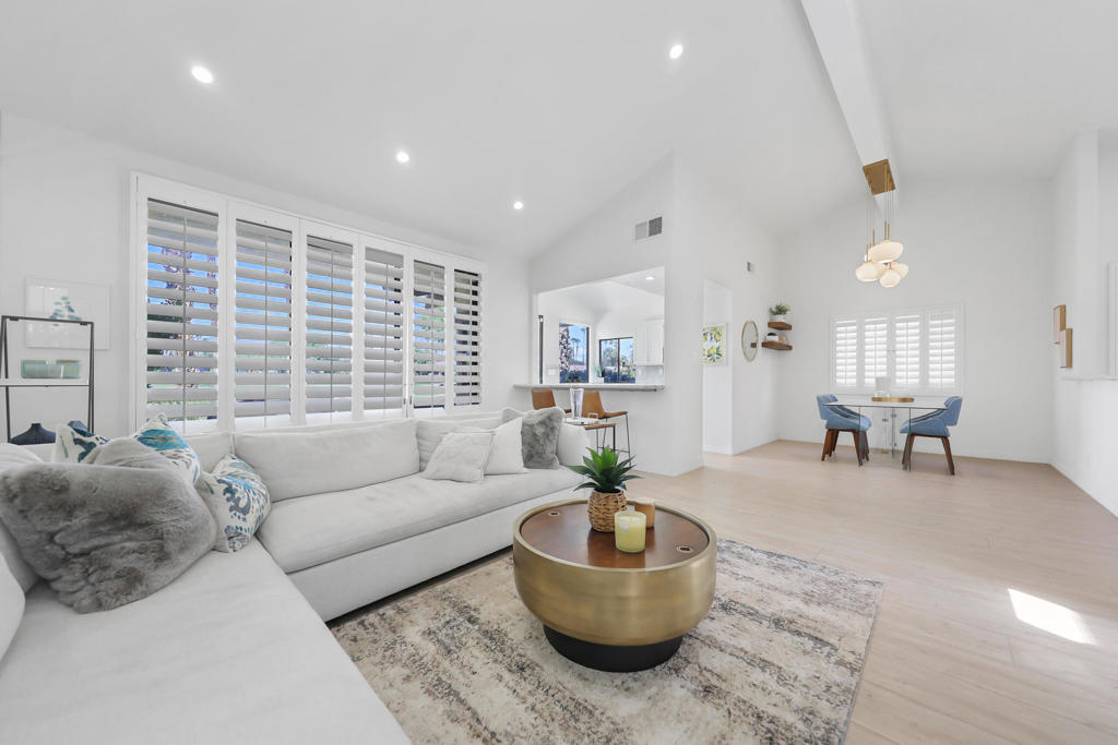 31 Blue River Drive