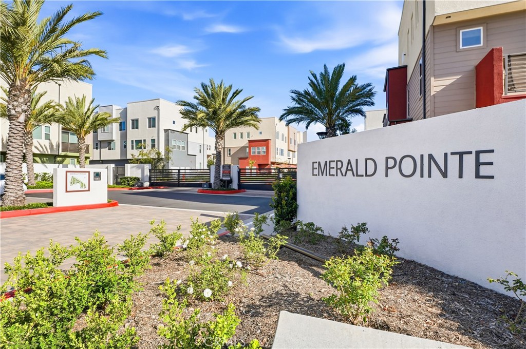 1637 W.LINCOLN AVE UNIT 103