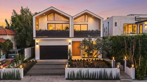 Photo of 824 N Curson Avenue, Los Angeles, CA 90046 (MLS # NDP2605919)