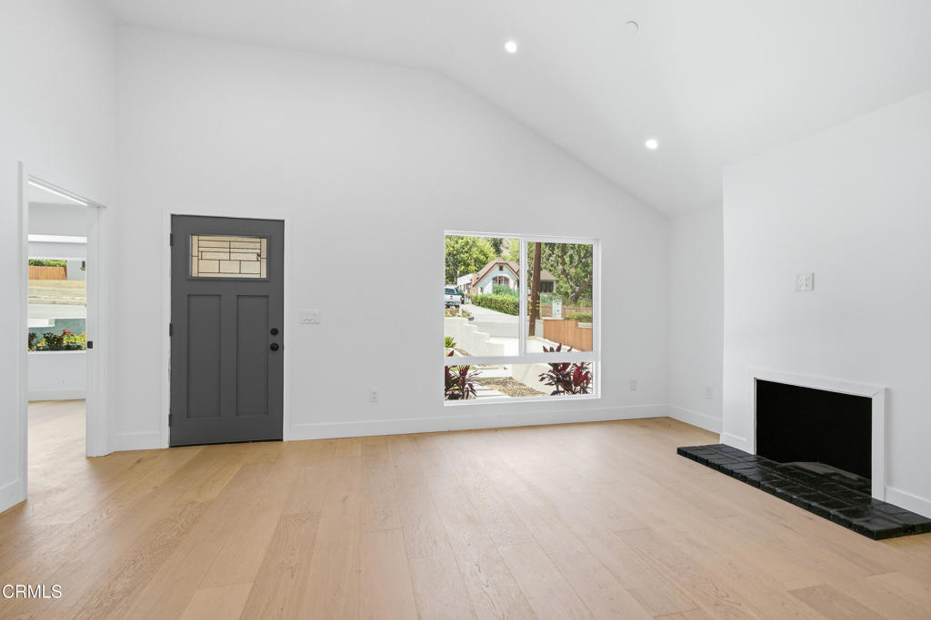 108 E Grandview Avenue