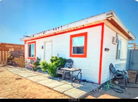 Photo of 69020 Papoose Trail, 29 Palms, CA 92277 (MLS # PW26173988)