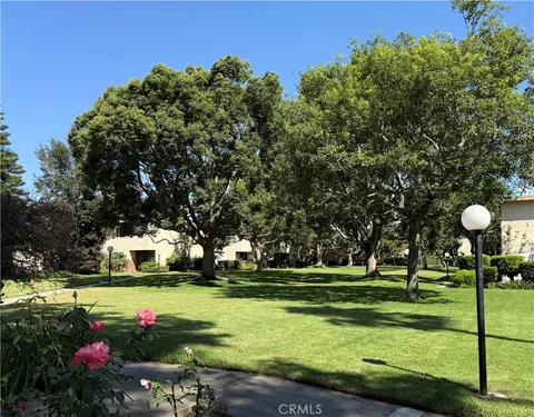 1919 Sherry Lane Unit 46, Santa Ana, CA 92705 - MLS#: PW25195631