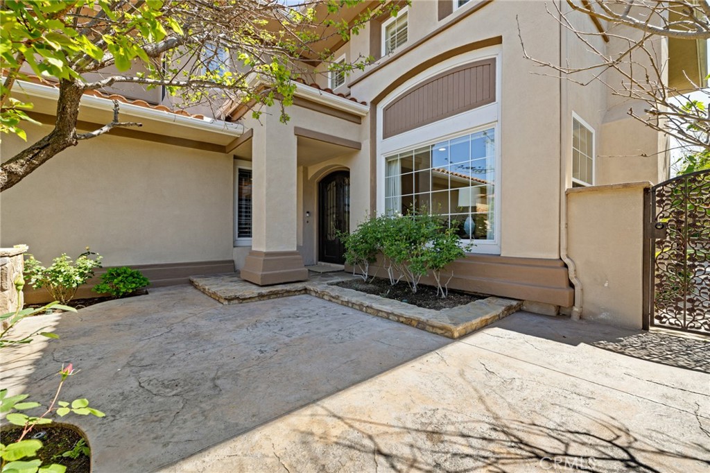 Crestmont - Residential