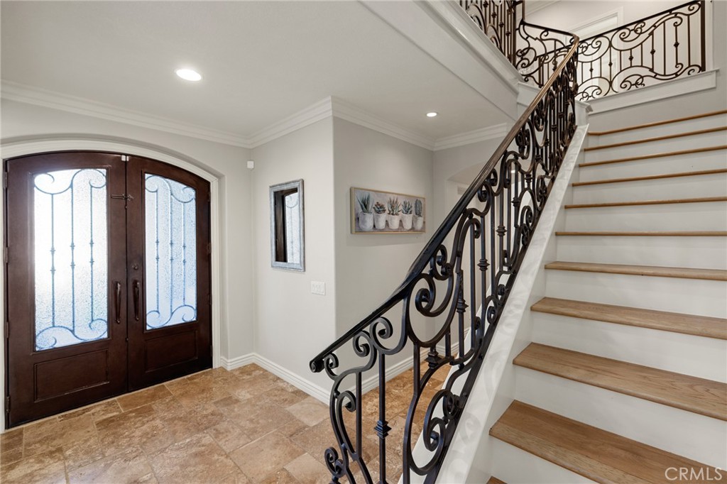 Crestmont - Residential