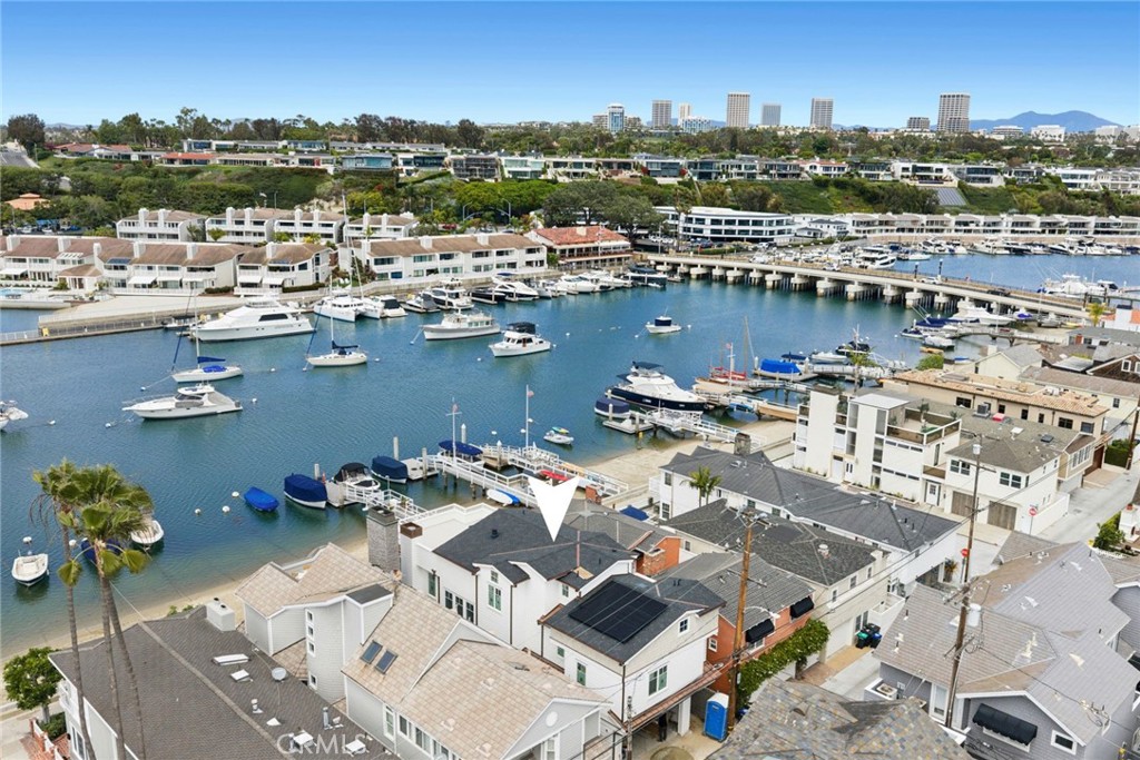 1105 N Bay Front