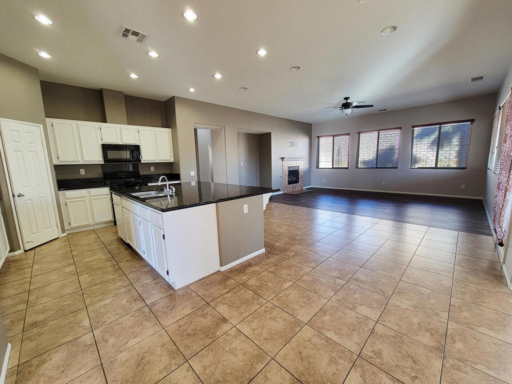 82866 Randsburg Lane