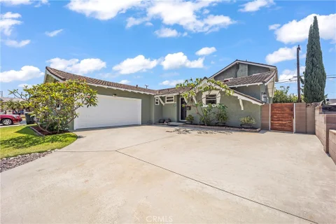 11724 Hollyview Dr, La Mirada, CA 90638 - MLS#: SR26109657