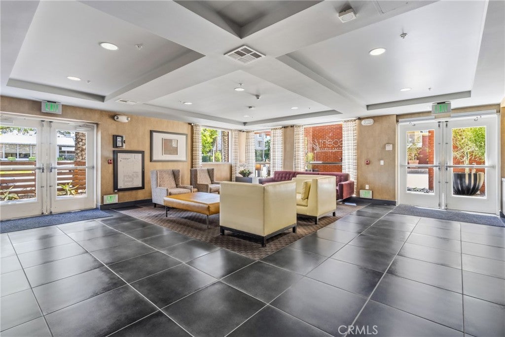 21301 Erwin Street 511