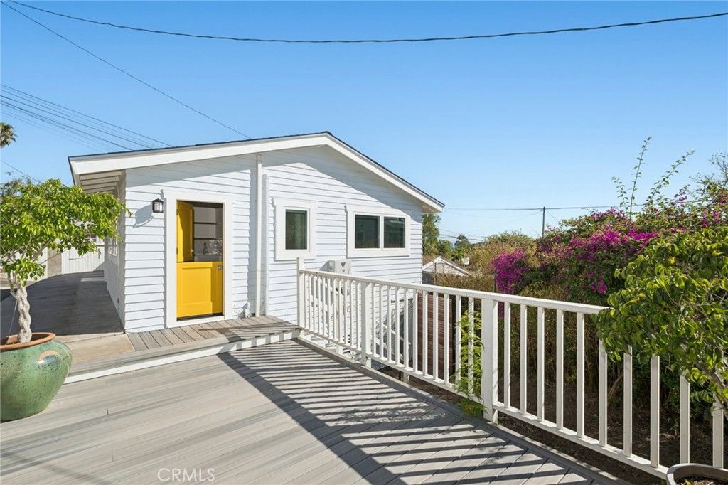 Photo of 489 Jasmine Street St #Back, Laguna Beach, CA 92651 (MLS # LG26056130)