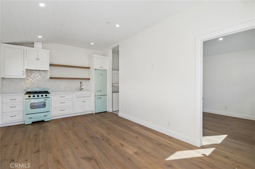 Photo of 489 Jasmine Street St #Back, Laguna Beach, CA 92651 (MLS # LG26056130)