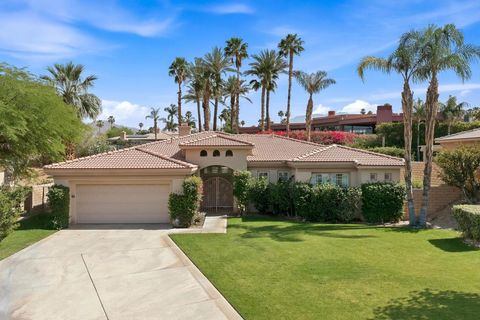 Photo of 133 Vista Royale, Palm Desert, CA 92260 (MLS # 219145483DA)