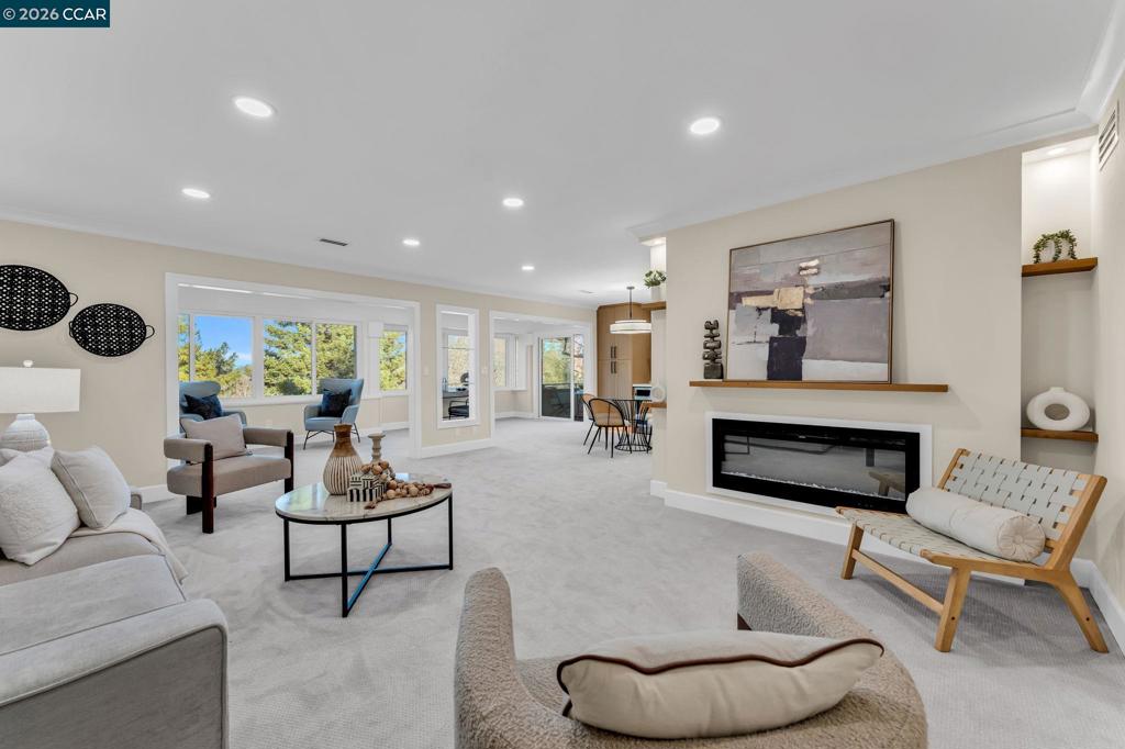 2825 Ptarmigan Drive 3