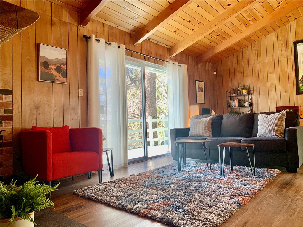 Green Valley Lake (GVLK) - Residential