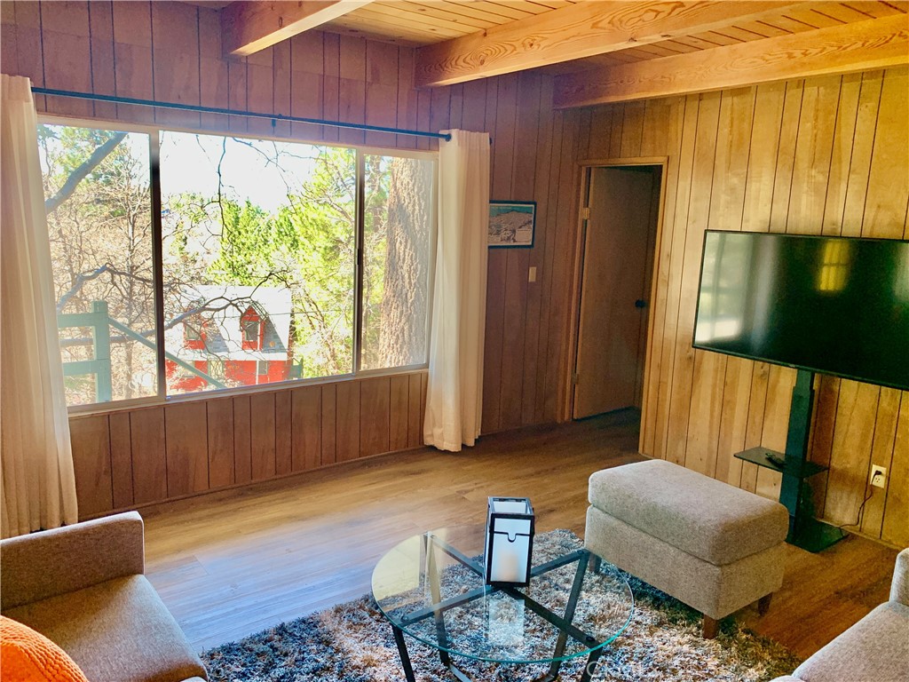 Green Valley Lake (GVLK) - Residential